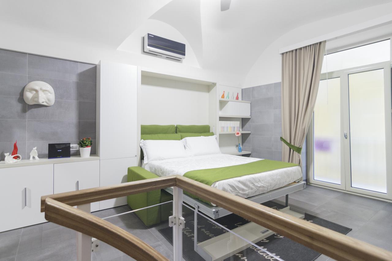 Relais Nevel Ai Decumani Apartment เนเปิลส์ ภายนอก รูปภาพ